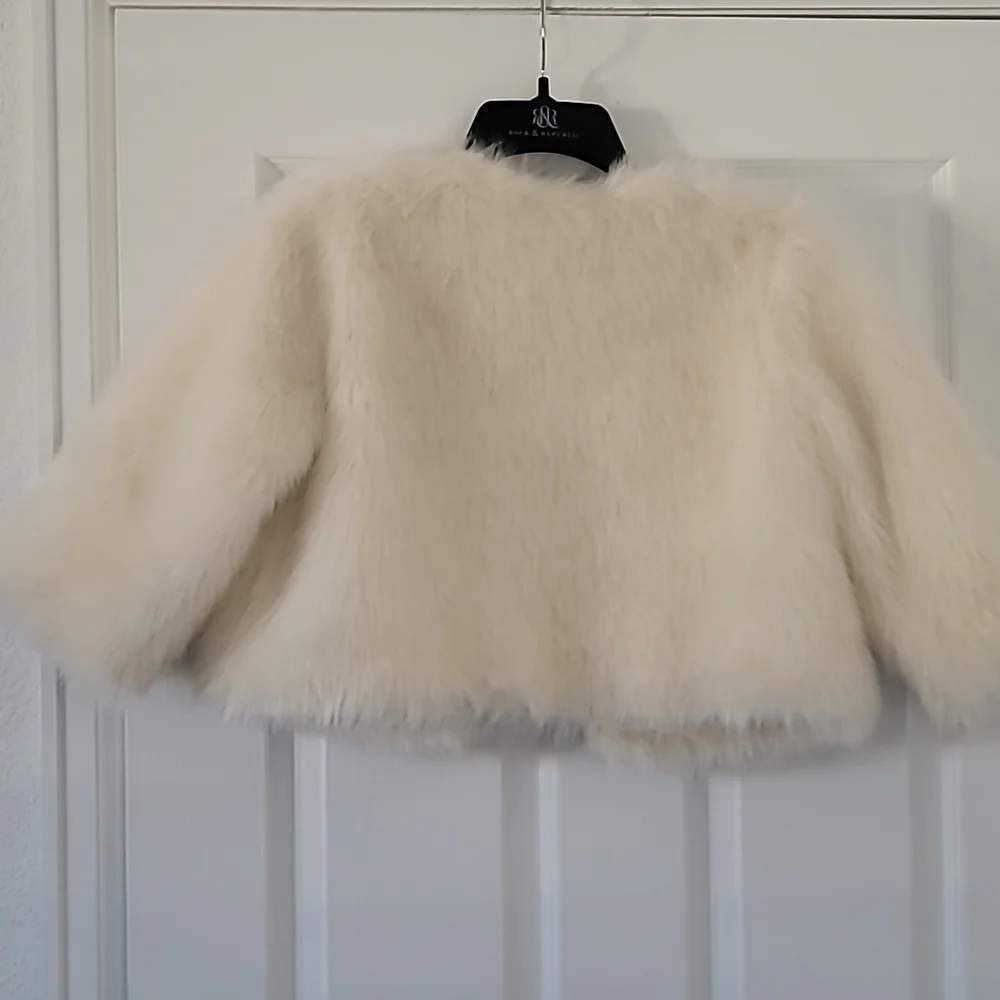 Faux fur coat - Picture 4 of 5